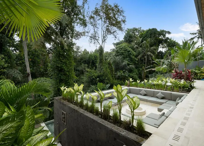 Red Wine By Balisuperhost Ubud (Bali)